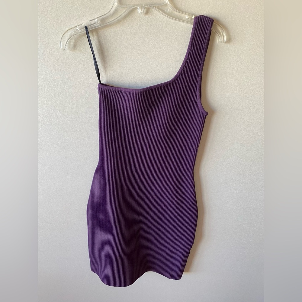 Aritzia Babaton Sculpt Knit Mini Dress